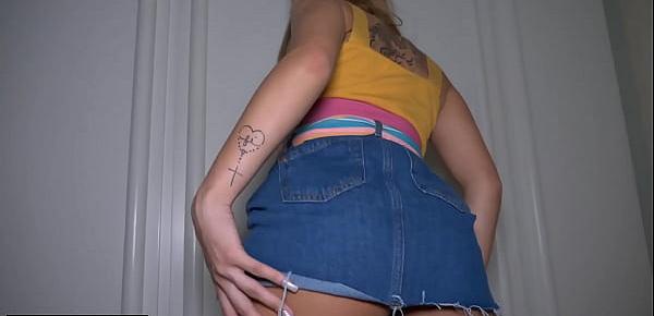  Big ass latina amateur hottie really enjoys sex on cam